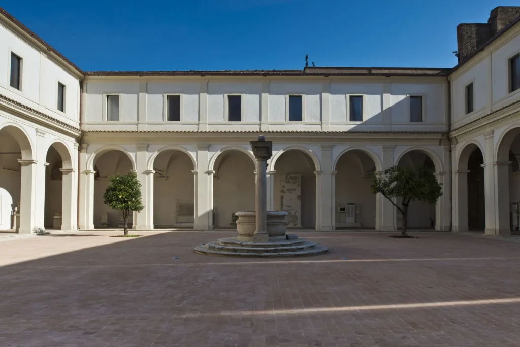 Chiostro piccolo della Certosa