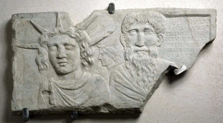 Dedica a Sol Invictus