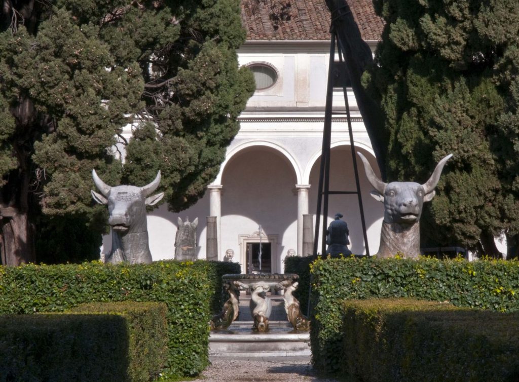 Colossal animal heads in the Michelangelo Cloister