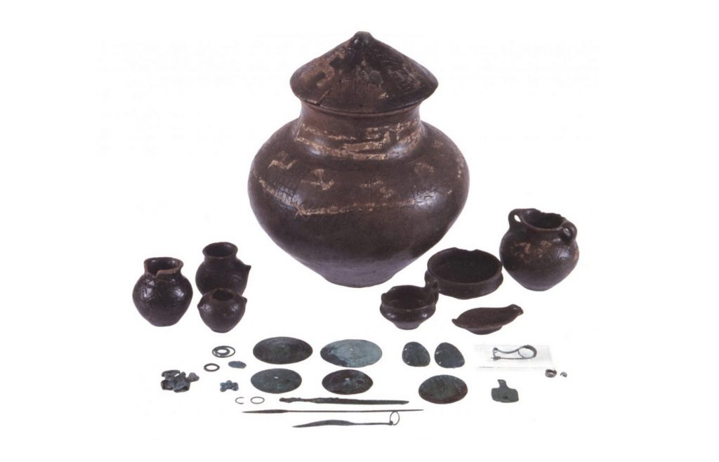 Funerary objects from the area of Quadrato