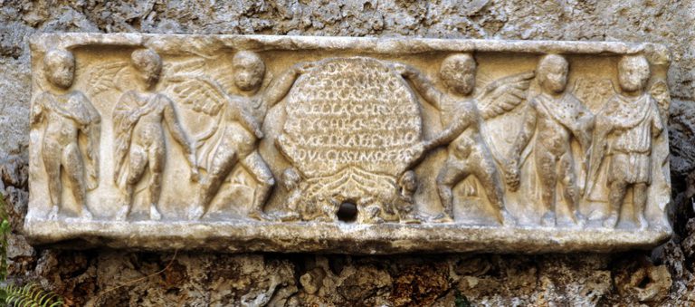 Sarcophagus depicting cupids and seasons