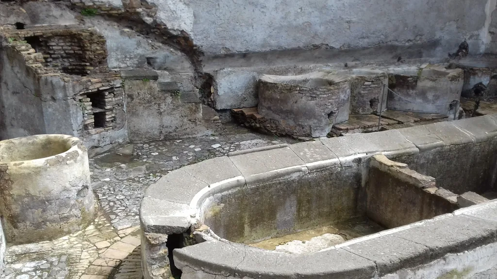 Sistema di riscaldamento dell'acqua e la vasca principale