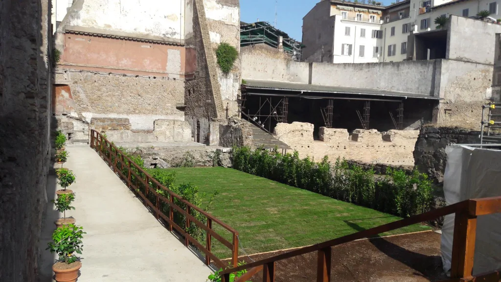 Stenditoio antistante la lavanderia