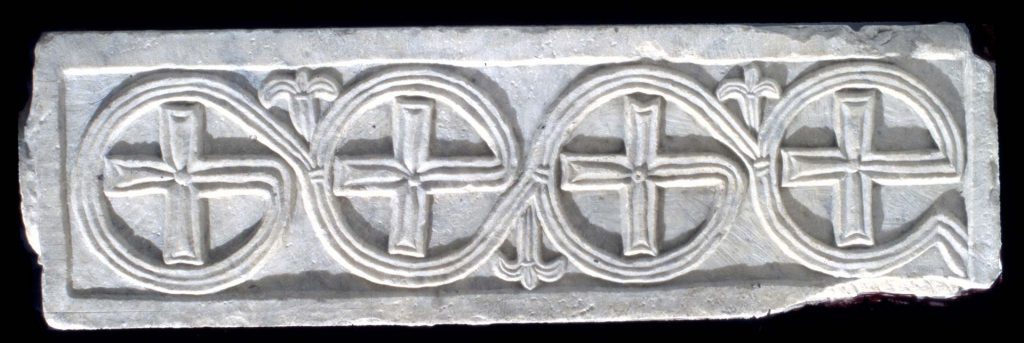 Pilaster decorated with strips of interwoven wicker