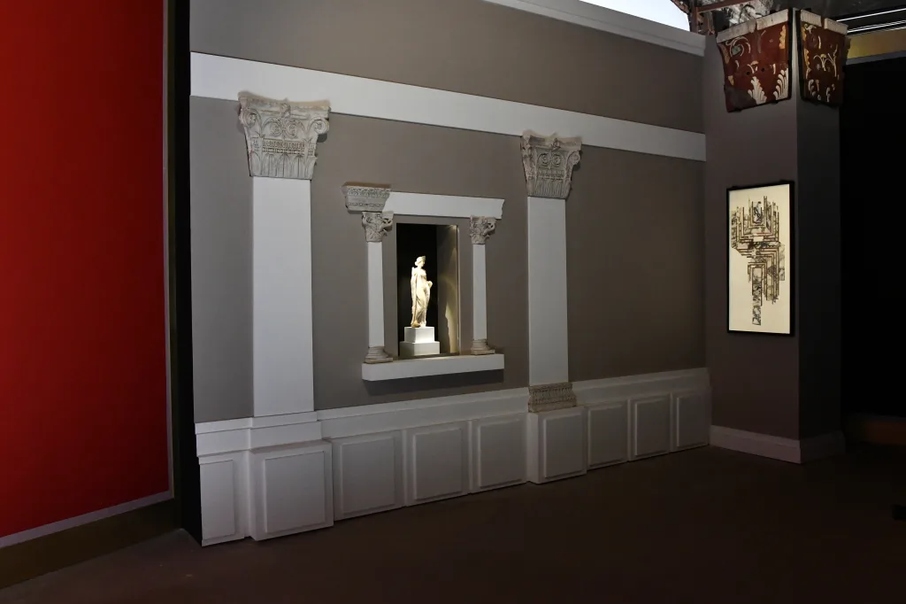 Ricostruzione dell'ambiente di rappresentanza. Foto di Bruno Angeli (Parco del Colosseo)